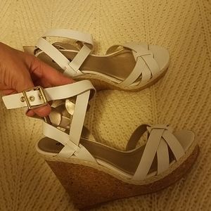 White wedges